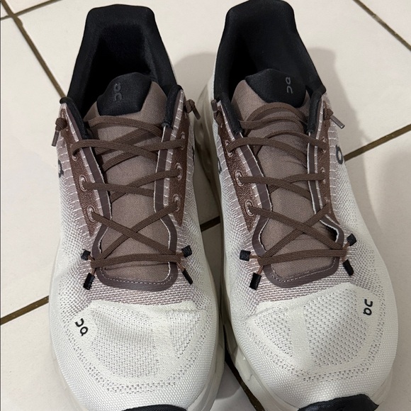 On Running Men's Sneakers in White and Brown - Picture 2 of 5